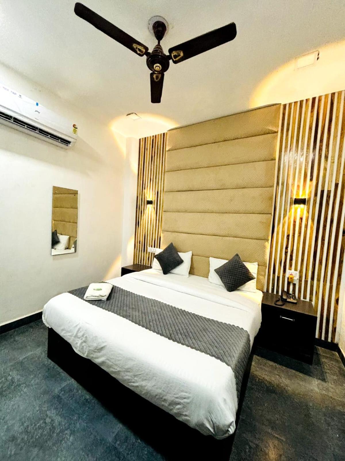Fussion Homestay Агра Экстерьер фото