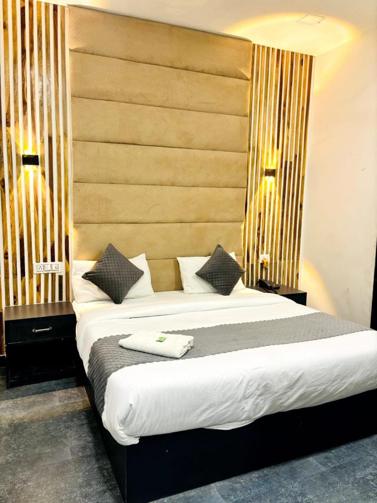 Fussion Homestay Агра Экстерьер фото